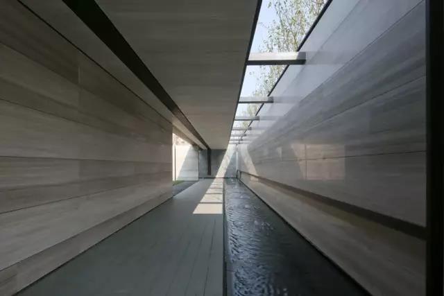 簡(jiǎn)潔而不失內(nèi)涵，素雅而不失趣味