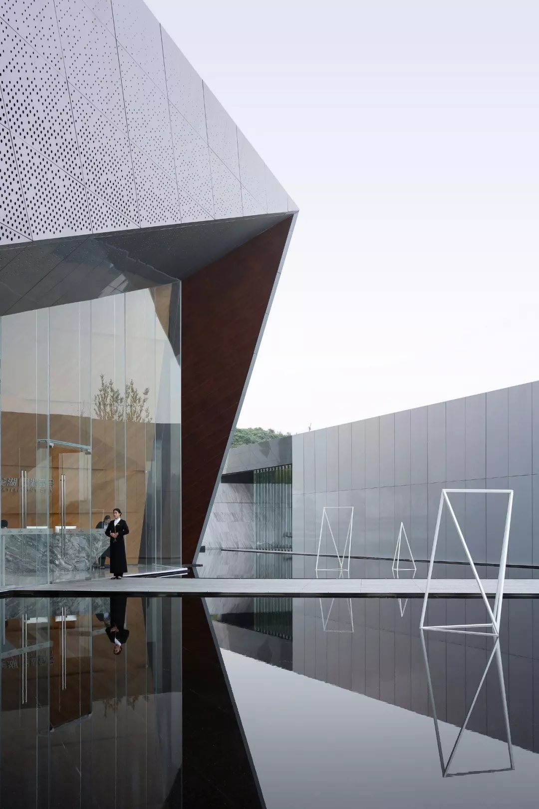 主體建筑入口 by蘇圣亮，天華建筑設(shè)計(jì)